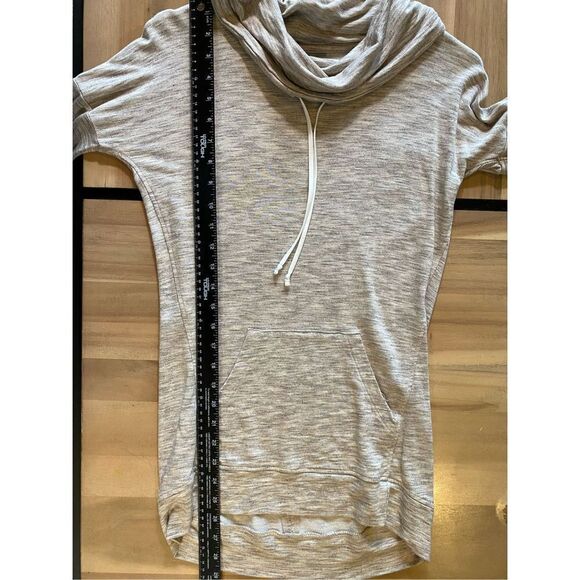 Athleta Long Sleeve Cowl‎ Neck Pull Over - Picture 5 of 6